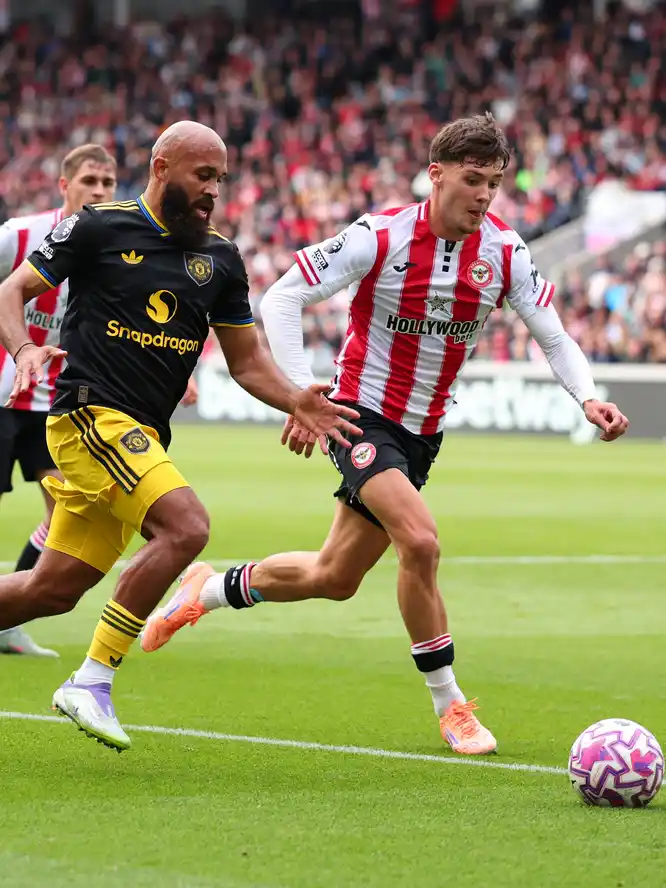 英超第6轮 | 曼联客场1-3不敌布伦特福德